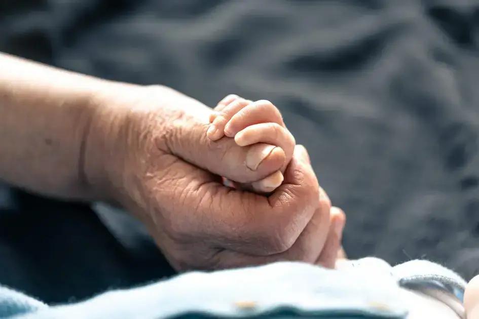 Desenvolvimento do Bebê Prematuro aos 6 Meses: Alimentação, Sono e Crescimento