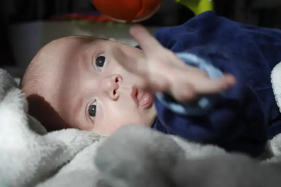 O Papel da Incubadora Neonatal na UTI: Proteção e Desenvolvimento do Prematuro