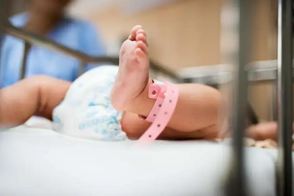 Parto Prematuro: Causas, Sintomas e Como Preparar a Família para o Nascimento Antecipado